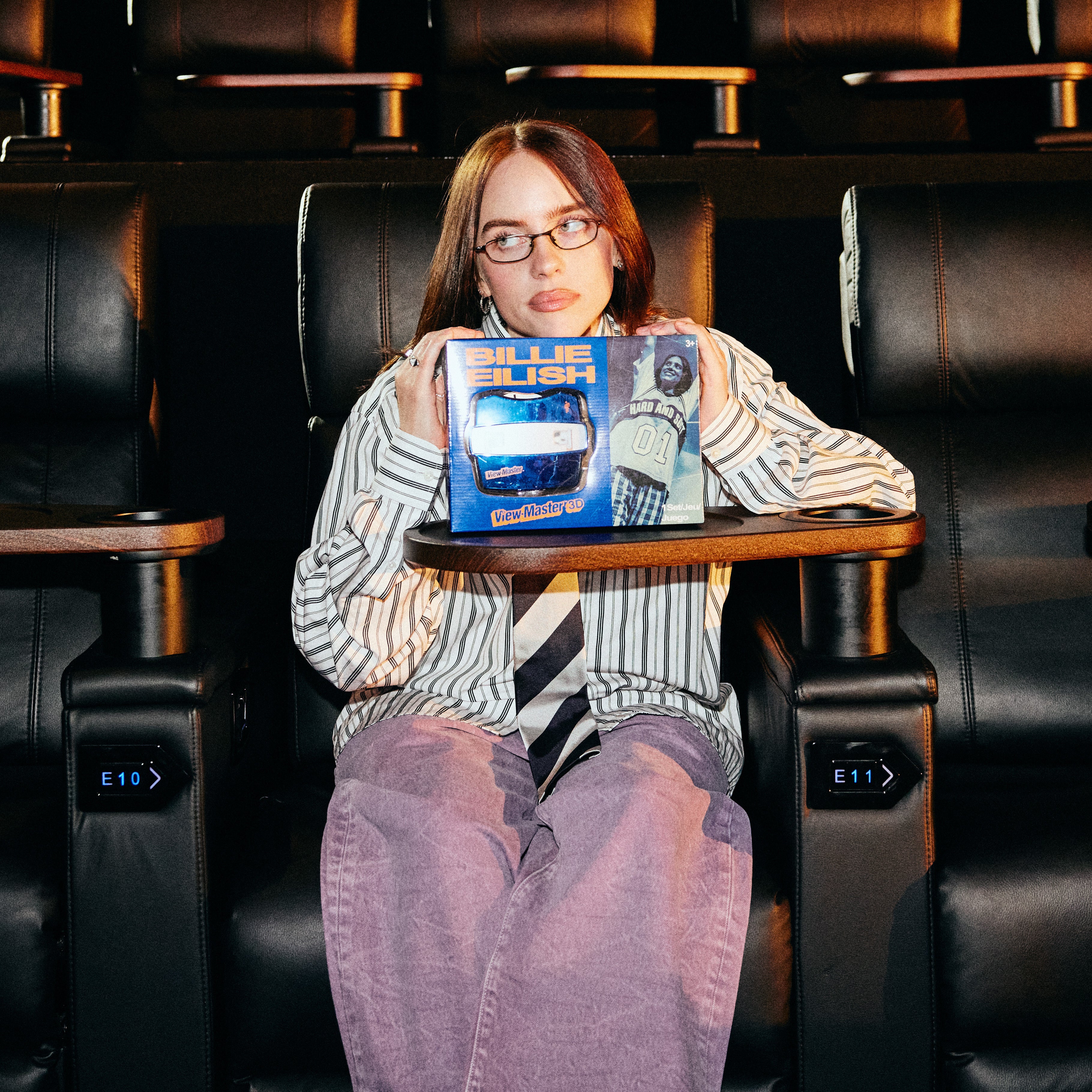 【新品】ビリーアイリッシュ　ポップアップ　AMEX 限定　パーカー 東京にてアルバム『ヒット・ミー・ハード・アンド・ソフト』の期間限定