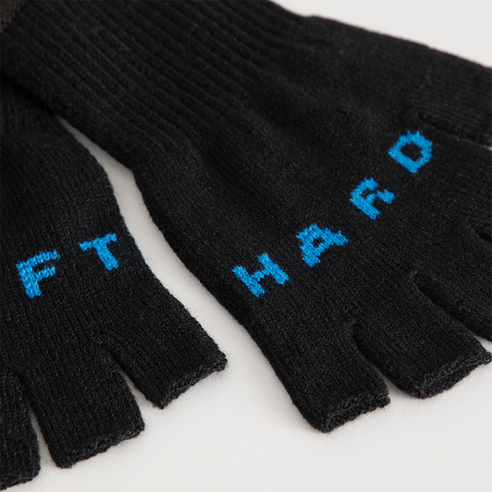 HIT ME HARD AND SOFT FINGERLESS GLOVES detail