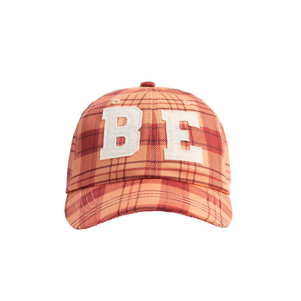 PLAID HAT WITH FELT LOGOS