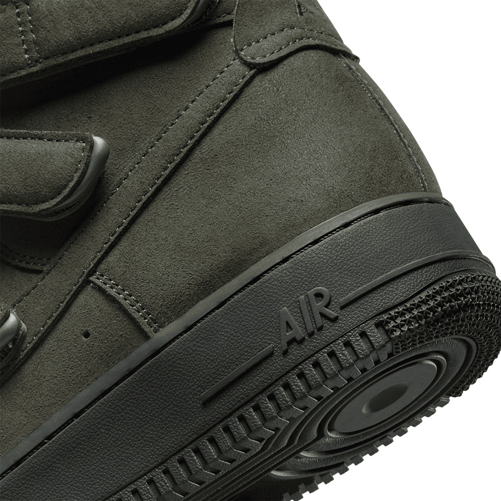 Nike x Billie Eilish Air Force 1 High '07 Sequoia - Billie Nike x Billie Eilish Air Force 1 High '07 Sequoia - Billie